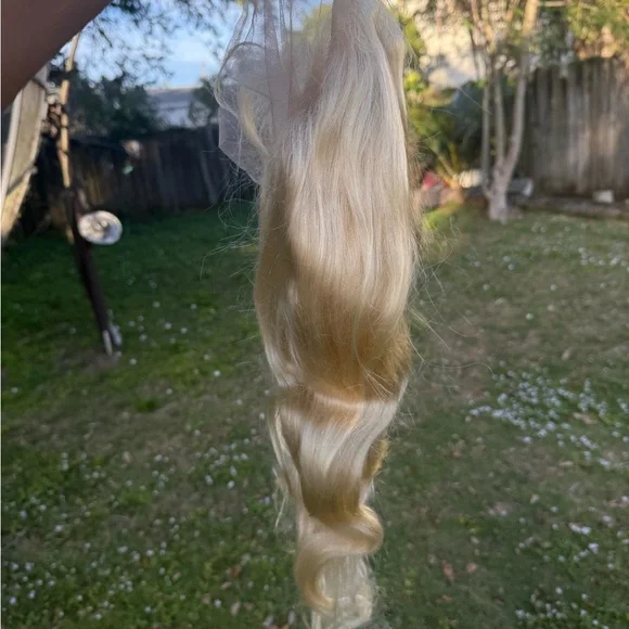 NEW 26โ 613 Blonde HD Lace Frontal Wig โ 13x6, 200% Density human hair - Picture 1 of 5